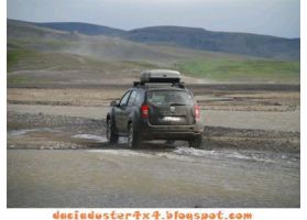 Dacia Duster 4x2 в Исландии